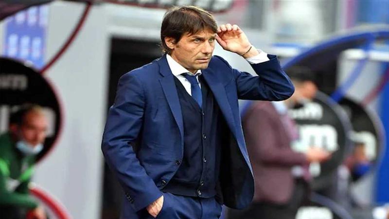 كونتي يرد على أنباء اقترابه من تدريب مانشستر يونايتد