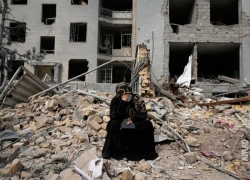 إيران تعلن ارتفاع حصيلة الحرب إلى نحو 3500 قتيل