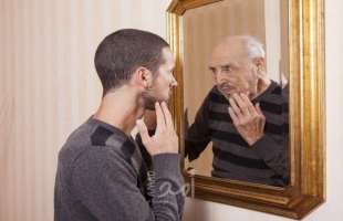 باحثون يحددون 17 عاملاً تسرع شيخوخة الدماغ