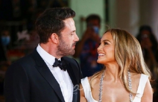 جينيفر لوبيز تستمتع بحياتها بعد الطلاق وتعلن انتهاء رحلتها مع الزواج