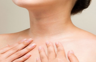 وصفات طبيعية لتفتيح الرقبة