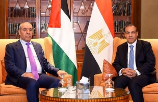 الشيخ يلتقي وزير خارجية مصر  وبحث اتفاق غزة توفير المساعدات