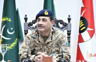 "ف. تايمز" تكشف دور قائد الجيش الباكستاني بالوساطة بين إيران وترامب