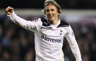 مودريتش يحسم موقفه من الرحيل عن ريال مدريد