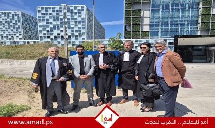 قافلة العدالة تصل إلى أمام المحكمة الجنائية الدولية برفقة الفريق القانوني