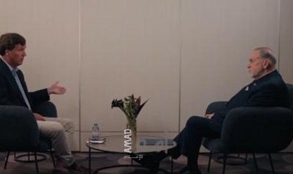 هاكابي يهاجم كارلسون ويتهمه بنشر ادعاءات غير مؤكدة حول "حق اليهود"